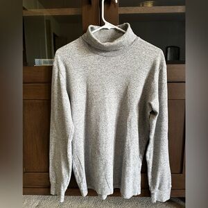 UNIQLO Cotton Turtle Neck - Size Medium